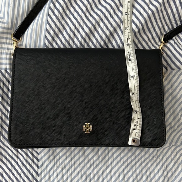 9x6 tory burch emerson cross body - Picture 6 of 6